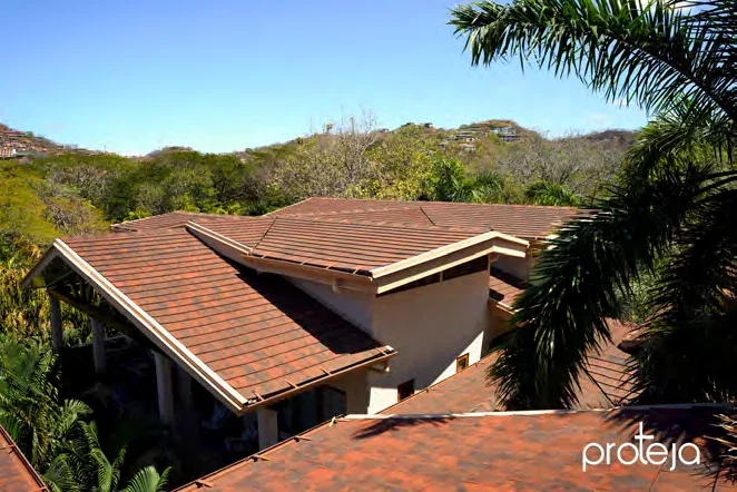 Vivienda con techo de teja FlatPro